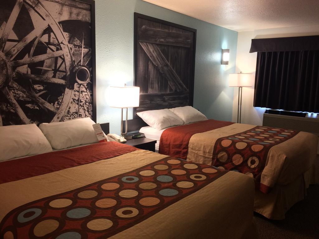 Super 8 By Wyndham Strathmore Bilik gambar